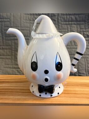 NEW Johanna Parker Ghost Teapot Halloween Bow Tie Spooky Decor